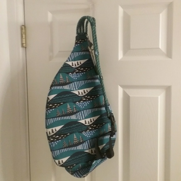 NWT KAVU Winterscape Rope Bag Final Price 1 Left - Picture 3 of 4
